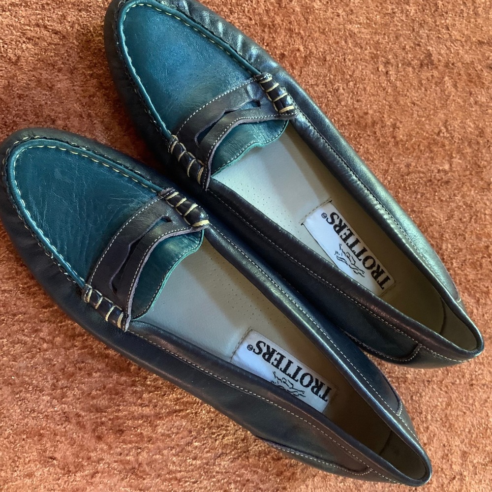 Trotters Womens Black Teal Leather Penny Loafers Two Tone Shoes Size 8.5 M